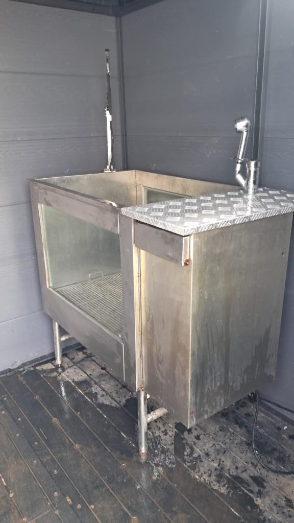 Dog bath and dog grooming table 