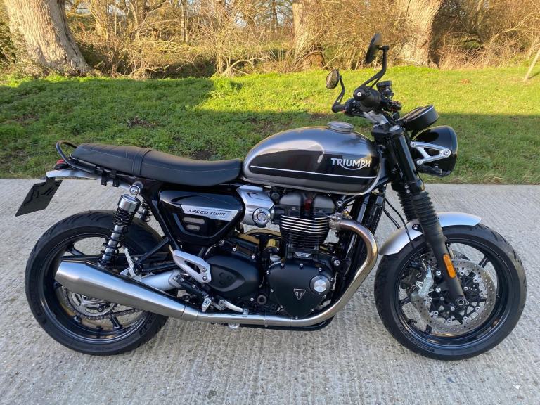 TRIUMPH SPEED TWIN 1200, 2019, 15,262 MILES, SERVICE HISTORY, SUPERB EXAMPLE