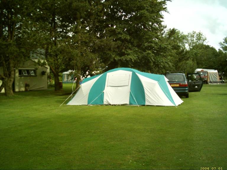 4/6 berth family tent
