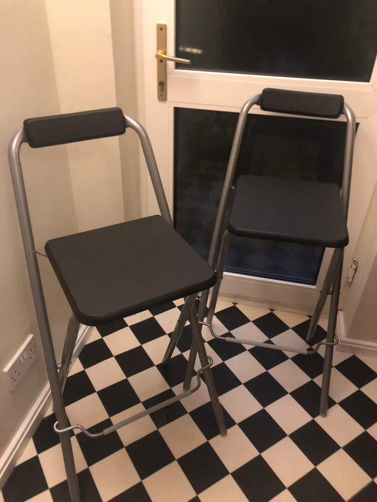 Set of two folding bar stools