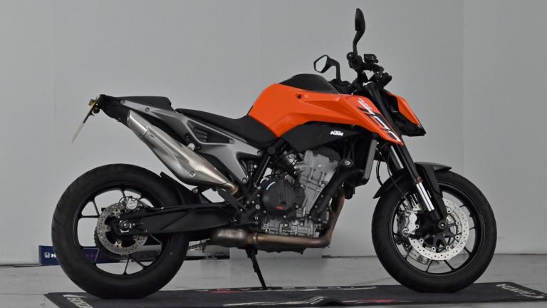 2024 KTM 790 Duke 790 L X-Ring Euro 5 Naked Petrol Manual