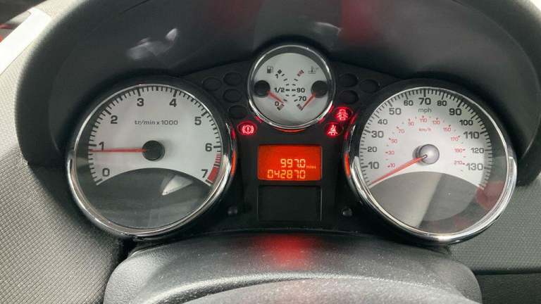 2012 Peugeot 207 1.4 Active 5dr HATCHBACK PETROL Manual