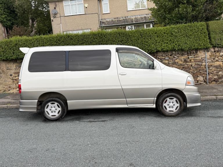 2012 Toyota HiAce V6 PETROL/LPG AUTO WHITE   Petrol Automatic