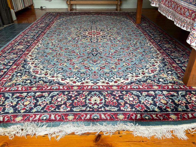 Large Vintage style Kashan carpet 