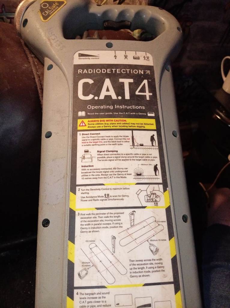 gC. A. T4+ radio detection machine with a Genny4