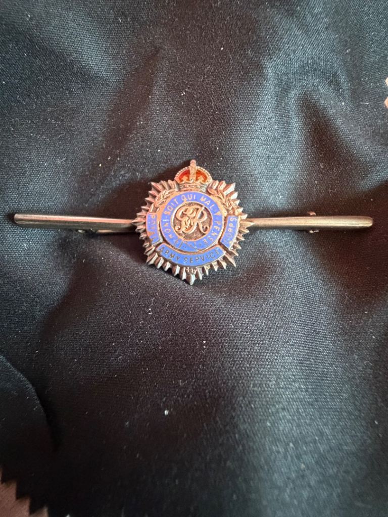 Vintage Sterling Silver Military-Style Enamel Brooch – Good Condition