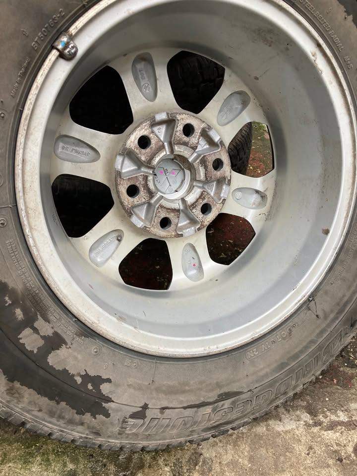 4 Tyres & 6 bolt Wheels/Alloys suitable for van or truck