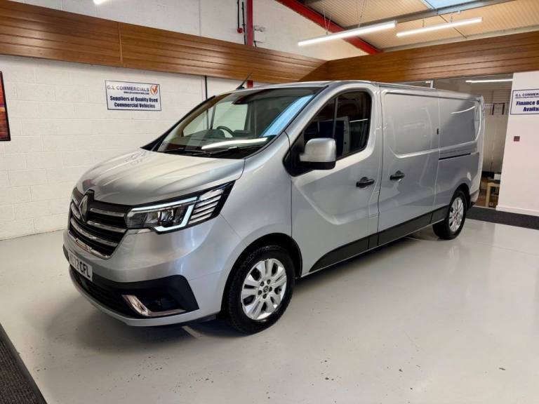 2023 72 RENAULT TRAFIC 2.0 DCI BLUE LL30 SPORT L2 LWB EURO 6 130 BHP * SPORT L2 