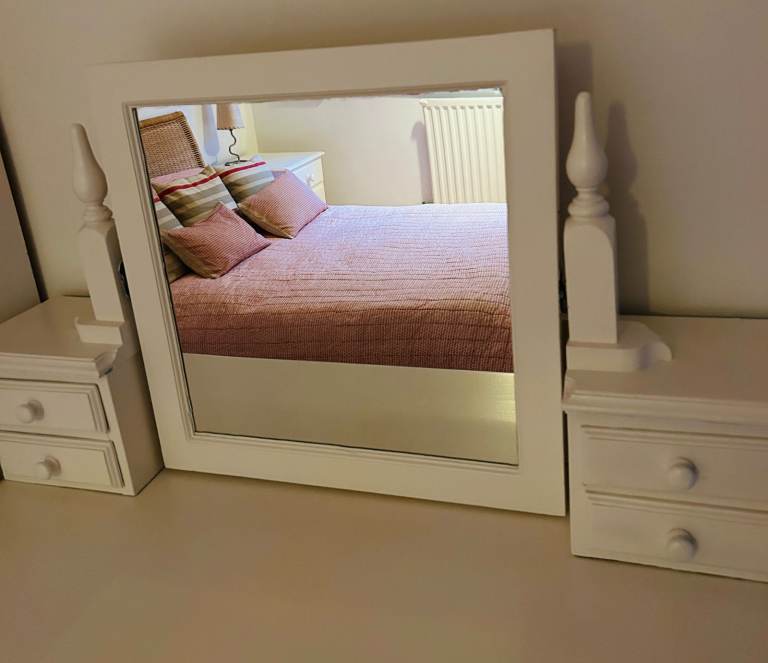 Pine Dressing Table Mirror with drawers