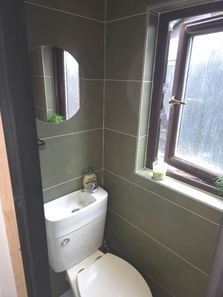 Self-contained Garage / office 