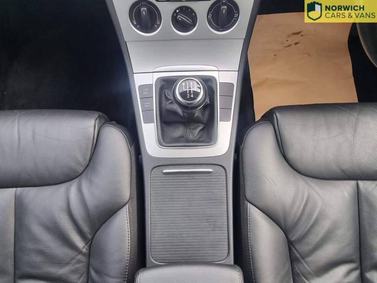 VOLKSWAGEN PASSAT 2.0 TDI Highline Plus 2009