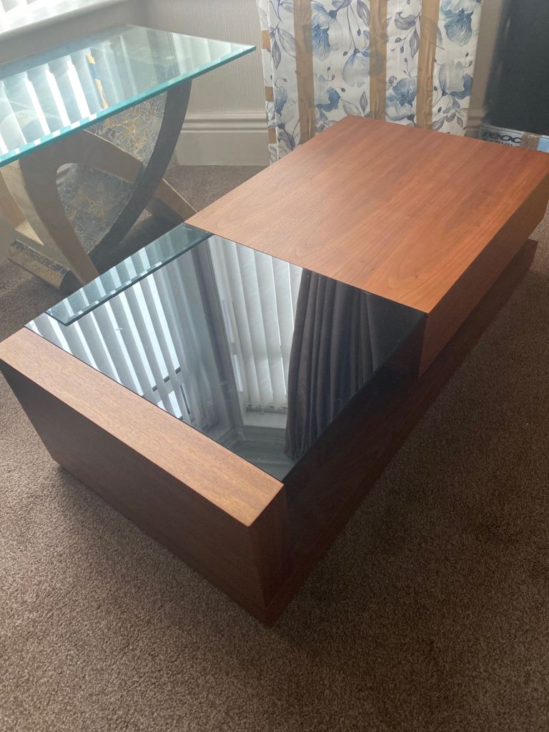 3/4 Black Glass Coffee Table 
