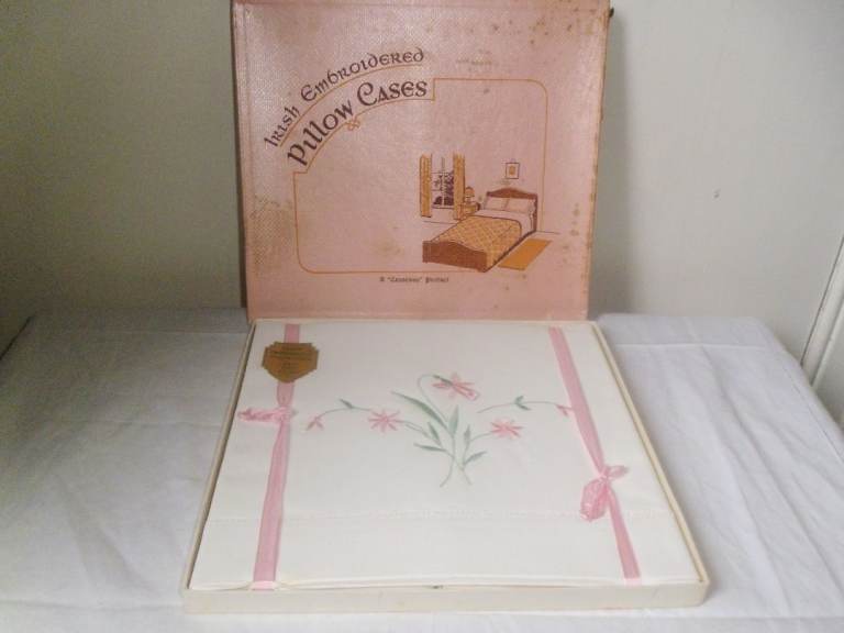 PAIR OF VINTAGE IRISH EMBROIDERED WHITE COTTON PILLOW CASES