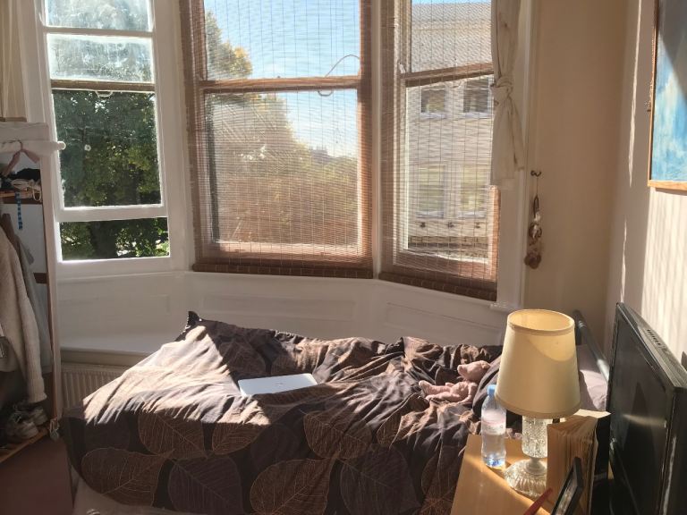 Stunning Sunny Double Rooms Rent Brighton centre Language students clean friendly luxury flat share