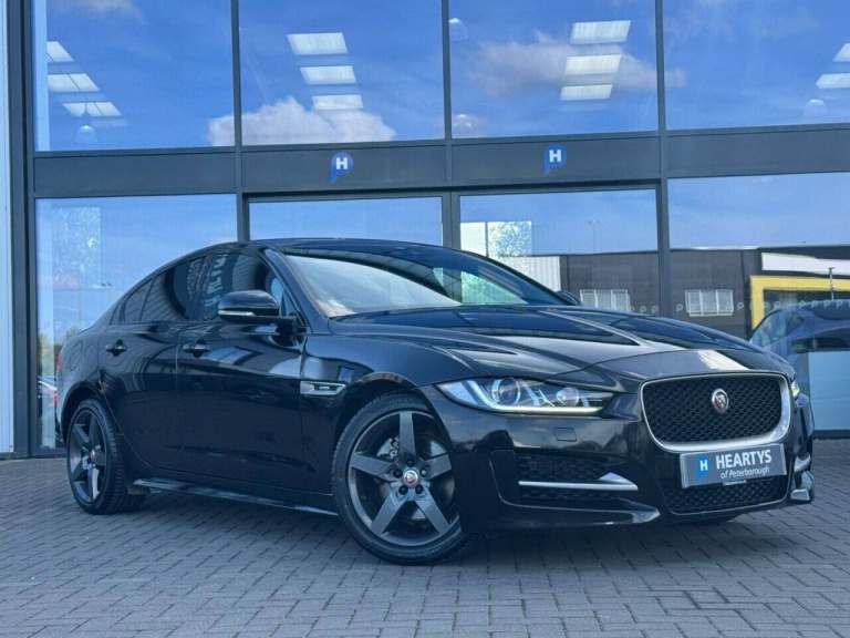 2017 Jaguar XE 2.0d R-Sport Saloon 4dr Diesel Auto Euro 6 (s/s) (180 ps) NAV*CAMERA*PRIVAC SALOON...