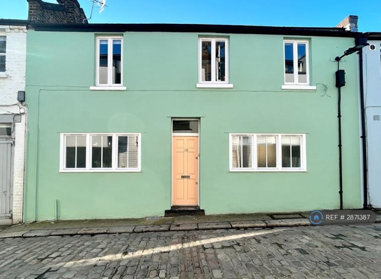 3 bedroom flat in Camden Mews, London, NW1 (3 bed) (#2871387)