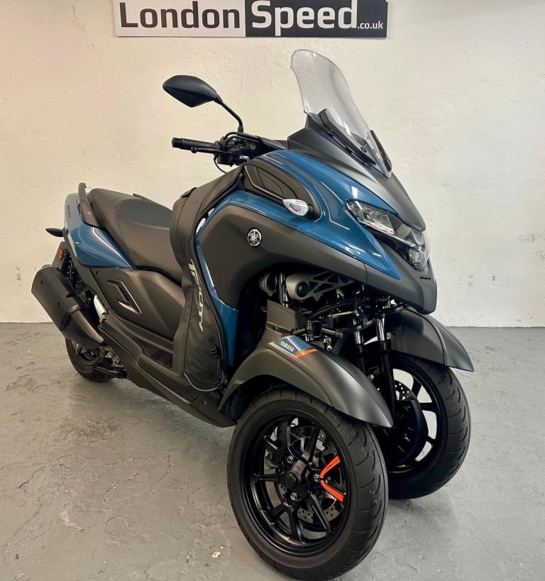 Yamaha Tricity 300 2025