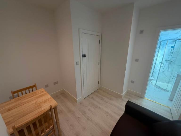 BENEFITS ACCEPTED - Studio Flat Available in Catford Lewisham SE6