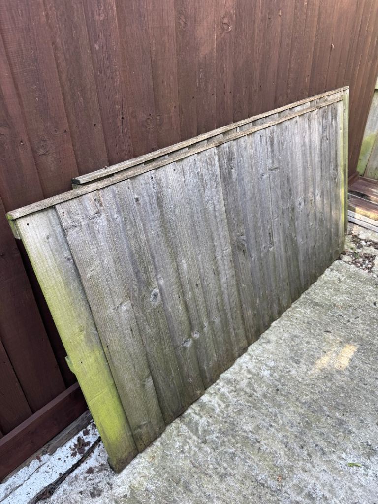 Wooden Garden Fence Panel – Used Condition