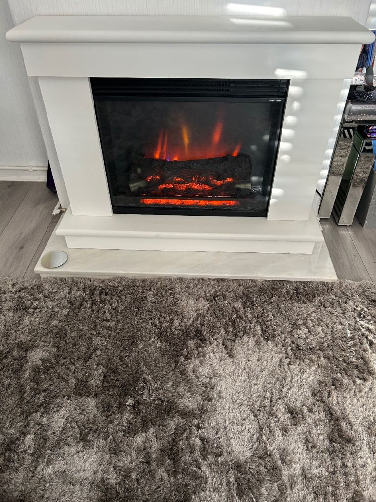 Electric fireplace 