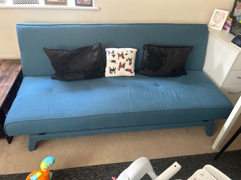 Sofa come bed