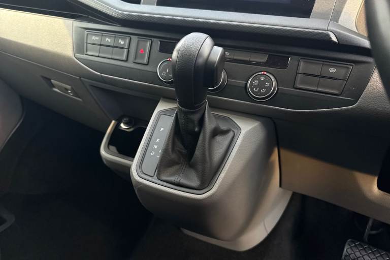 2024 Volkswagen Transporter 2.0 TDI 150 Highline Kombi Van DSG WINDOW VAN DIESEL Automatic