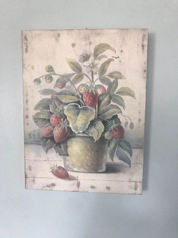 Sturdy shabby chic prints ready to hang