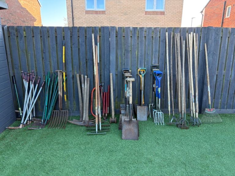 Large Job Lot of Garden Hand  Tools – Good Condition