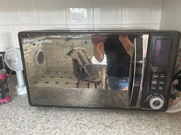 Russell Hobbs Black Microwave Oven - Great Condition