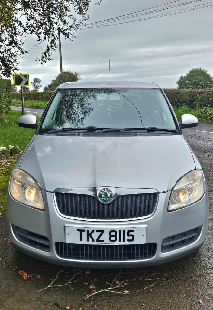 Skoda Fabia 1.2 prtrol. Full MOT October 2027