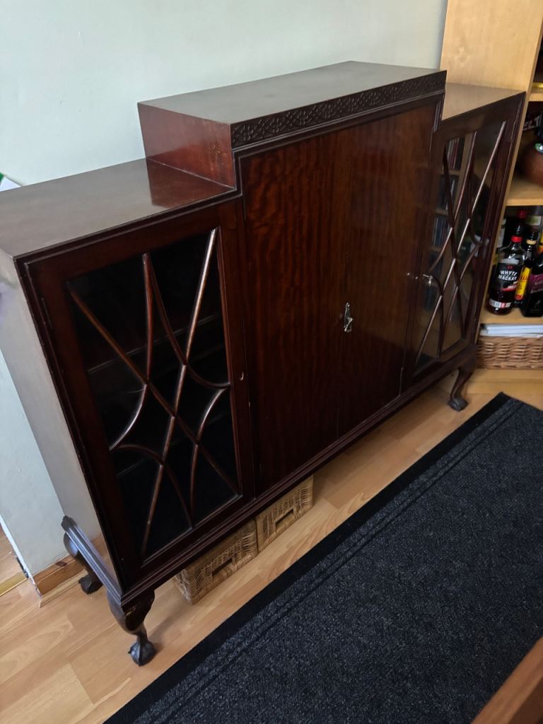 Mahogany China/Display cabinet 