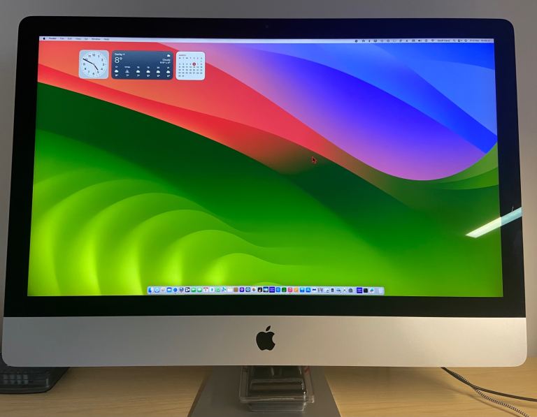 IMac 27inch Desktop . Keyboard & Mouse