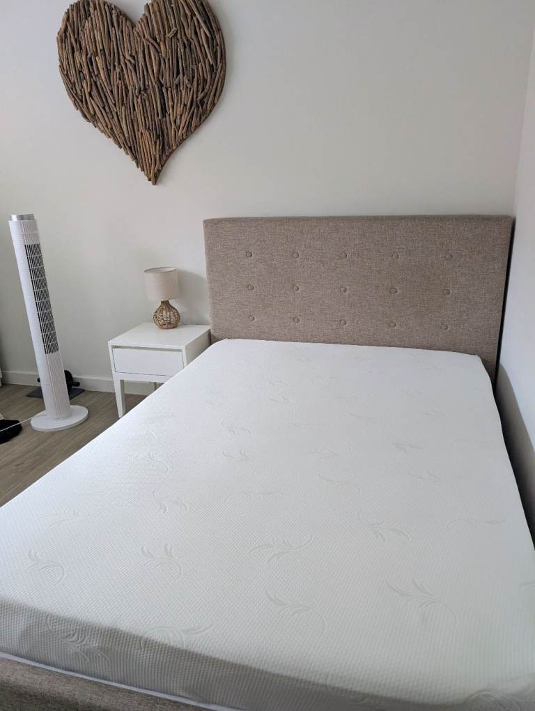 Memory foam double mattress -1 month old