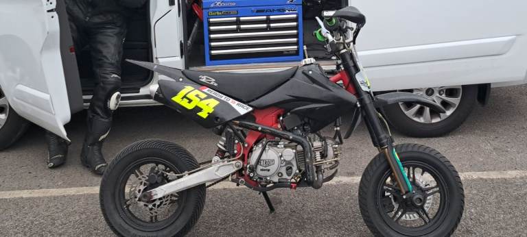 M2r Supermoto pitbike 170cc detroit