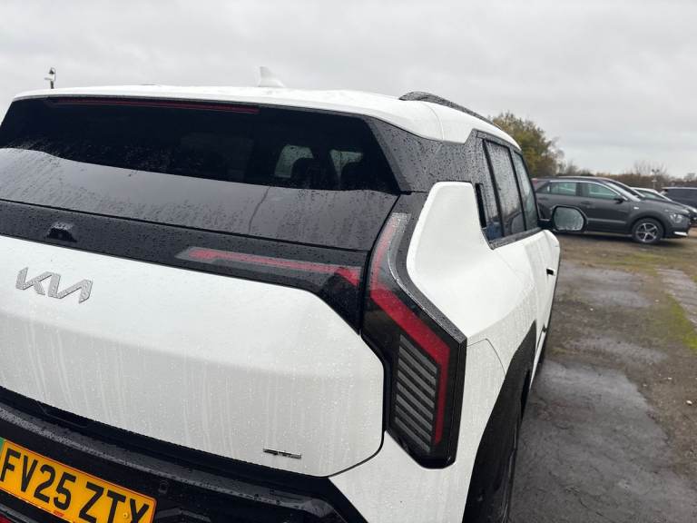 2025 Kia EV3 148kW GT-Line S 81.4kWh 5dr Auto Estate ELECTRIC Automatic