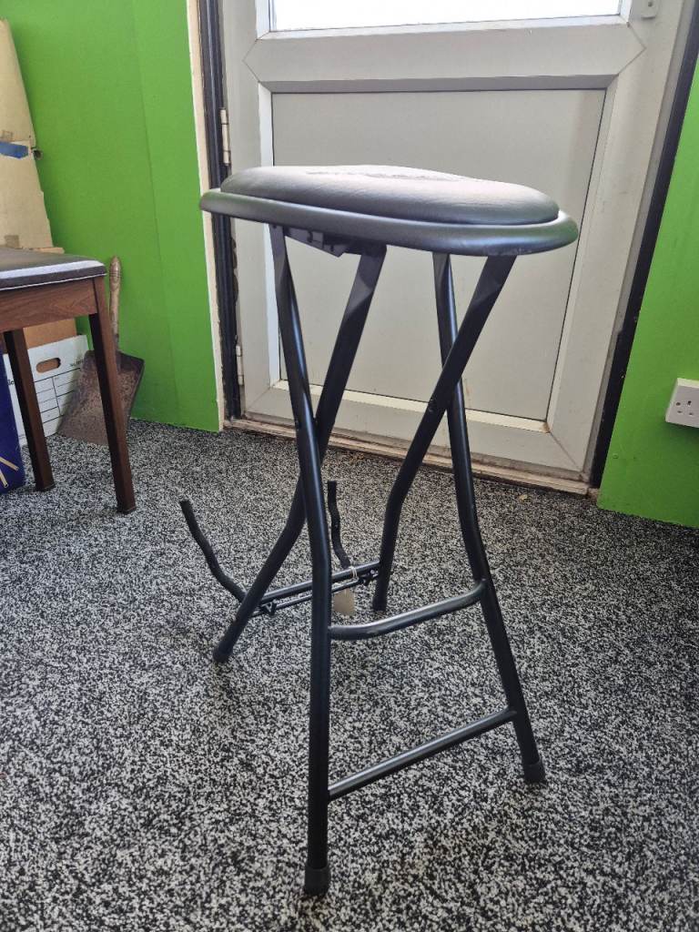 Kinsman Folding Guitar Stool with Footrest - Black, As New Condition