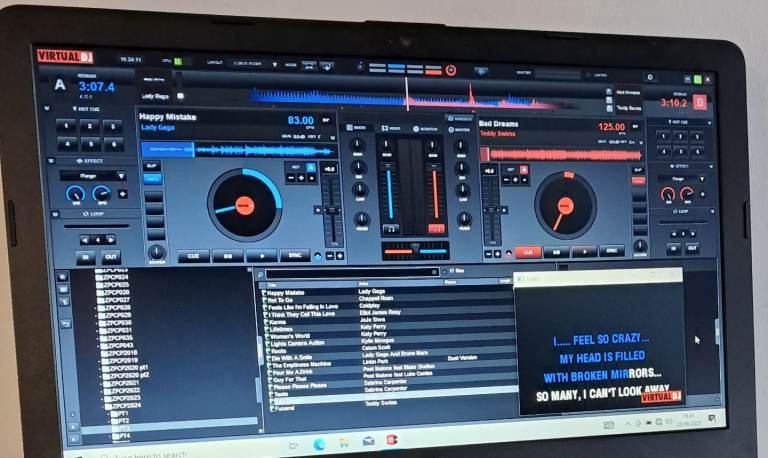 Dj/karaoke laptop