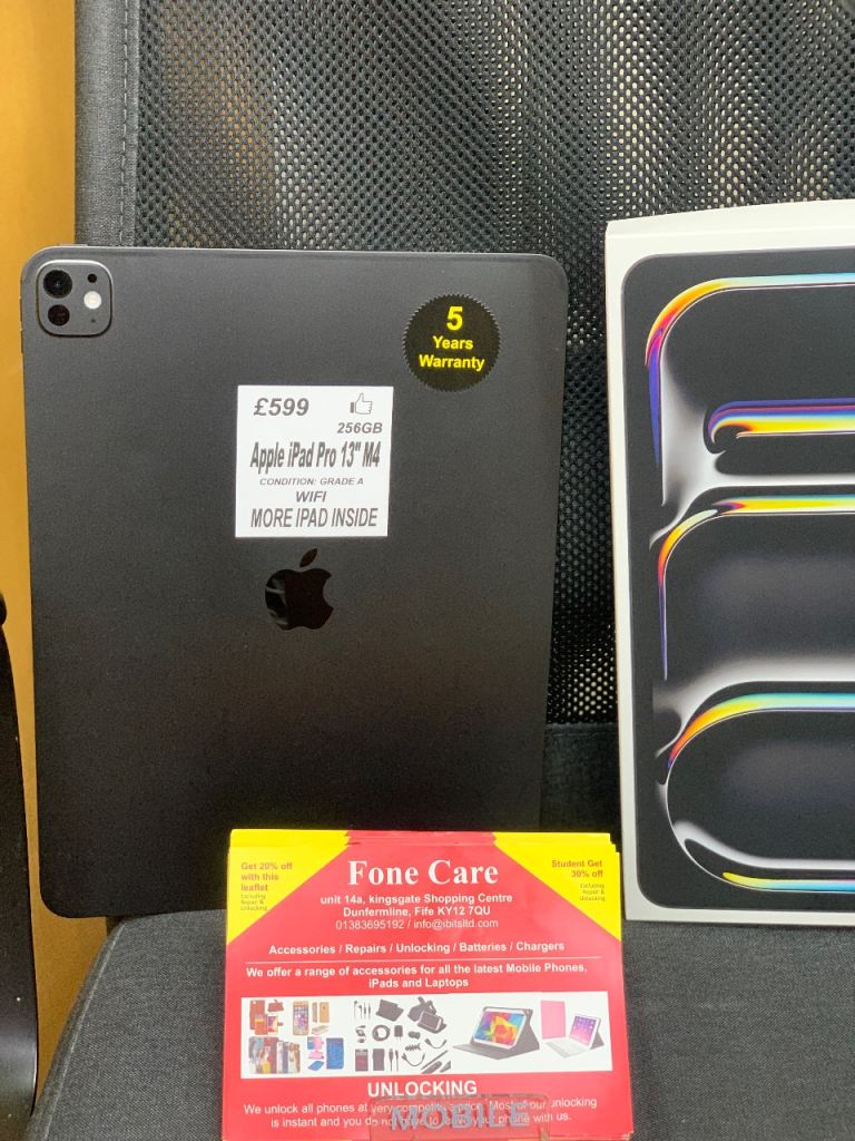 Apple iPad Pro 13" M4 256GB – Black, As Good As New