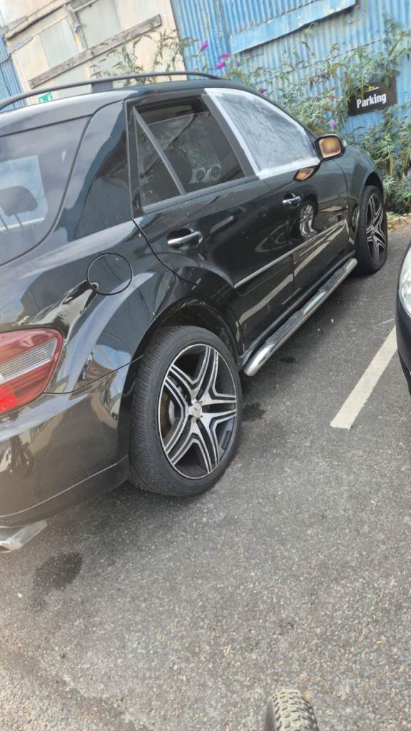 Mercedes-Benz, M CLASS, Estate, 2005, Semi-Auto, 4966 (cc), 5 doors