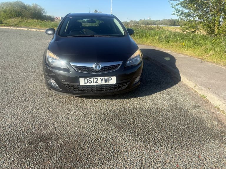 Vauxhall, ASTRA, Hatchback, 2012, Manual, 1686 (cc), 5 doors