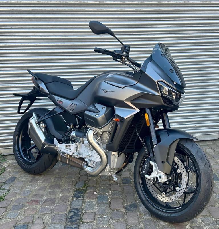 Moto Guzzi V100 Mandello E5+ 