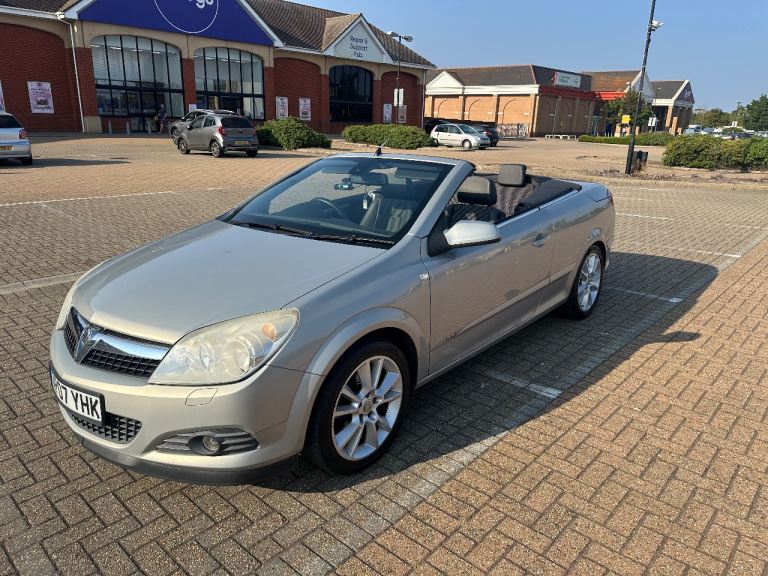 Vauxhall, ASTRA, Convertible, 2007, Manual, 1796 (cc), 3 doors
