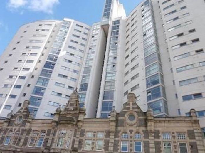 Cardiff City, 1 bedroom Flat, located in Altolusso Apartments, Cardiff City