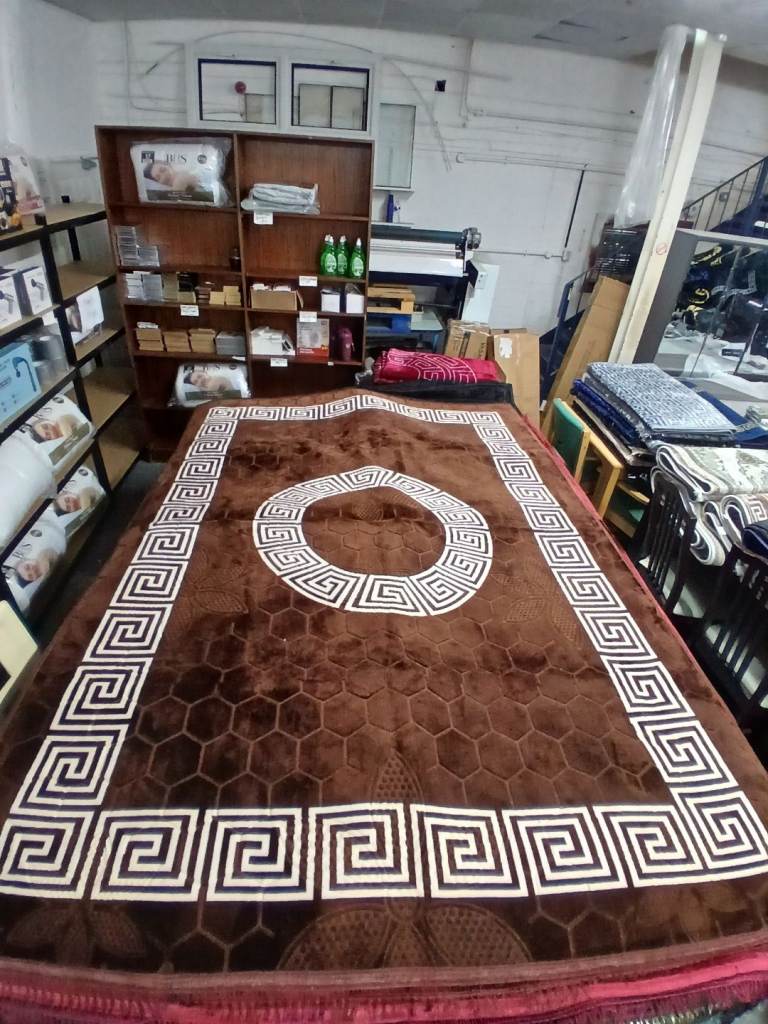 Large size rugs 