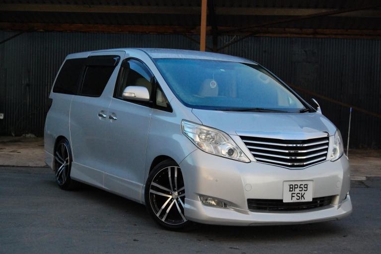 TOYOTA ALPHARD 240X Silver Auto Petrol 2009