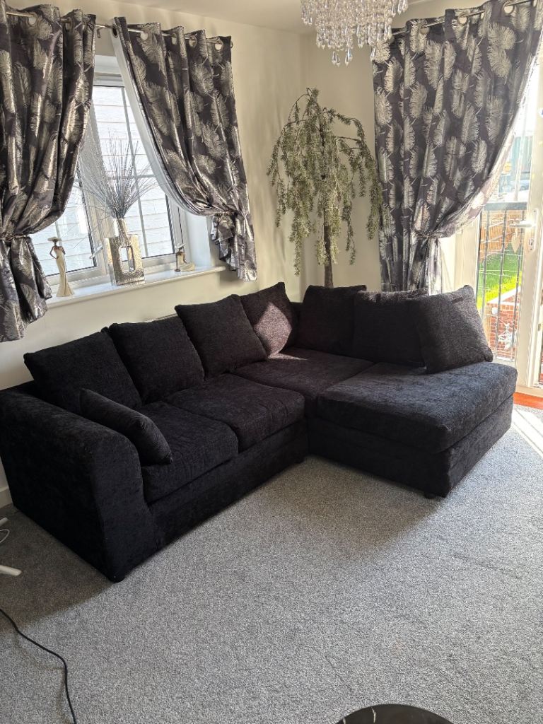 Black corner sofa 