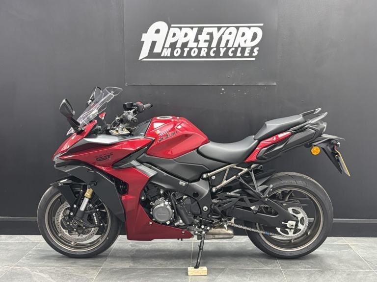 SUZUKI GSXS 1000 GT +