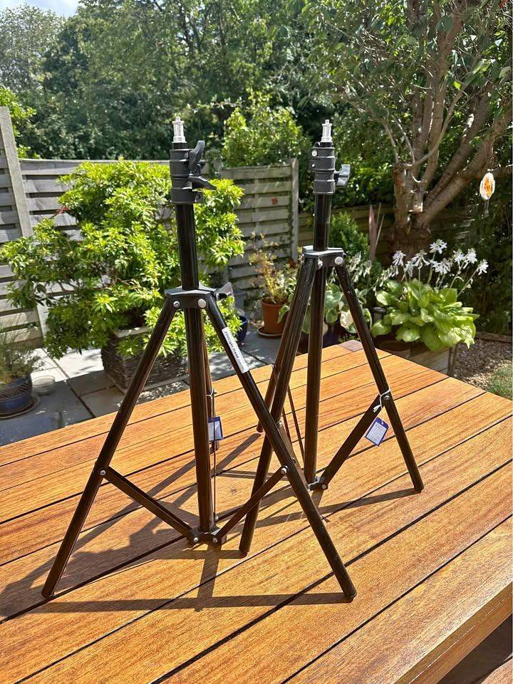 Pair of Photography studio light tripod stands – New in box