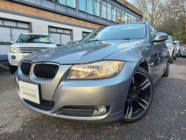 BMW 3 SERIES TOURING 2.0 320i SE LOW MILEAGE ONLY 28,583 VERIFIED MILES SPACE