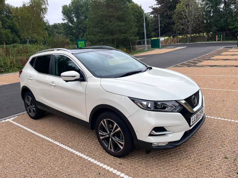 Nissan, QASHQAI, Hatchback, 2018, Manual, 1461 (cc), 5 doors | 2 OWNERS | PAN ROOF | SAT NAV
